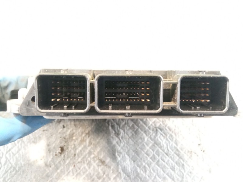 Recambio de centralita motor para ford fiesta referencia OEM IAM 0281012249  