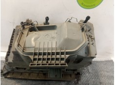 Recambio de faro delantero derecho para mercedes benz 200 200d referencia OEM IAM    2