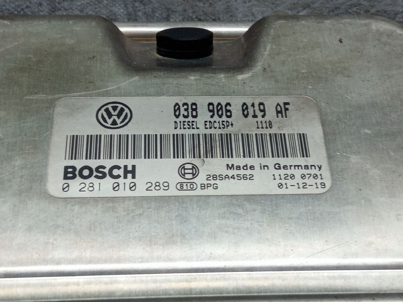 Recambio de centralita motor para skoda fabia referencia OEM IAM 038906019AF0281010289  