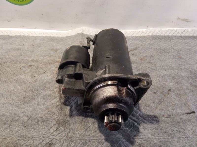 Recambio de motor arranque para volkswagen passat referencia OEM IAM 02A911023J  0001124001