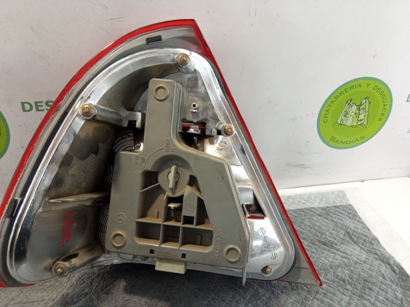 Recambio de piloto trasero derecho para mercedes benz c220 referencia OEM IAM   