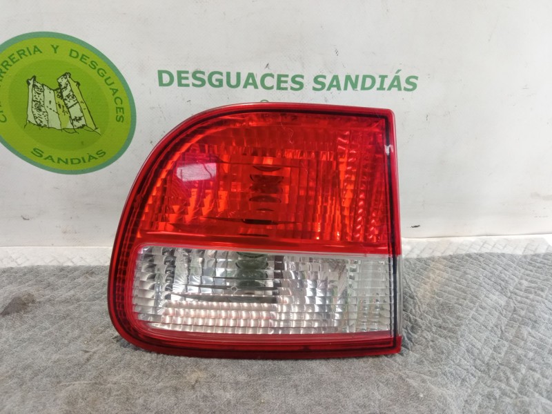 Recambio de piloto porton trasero izquierdo para seat león referencia OEM IAM 1M6945091B  