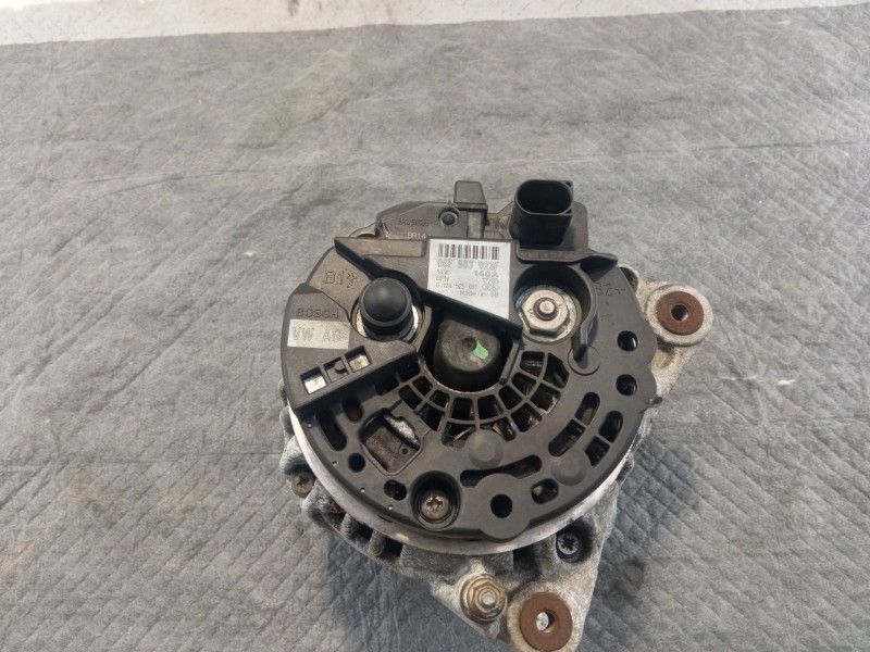 Recambio de alternador 140a/14v para volkswagen caddy referencia OEM IAM 06F903023F0124525091  