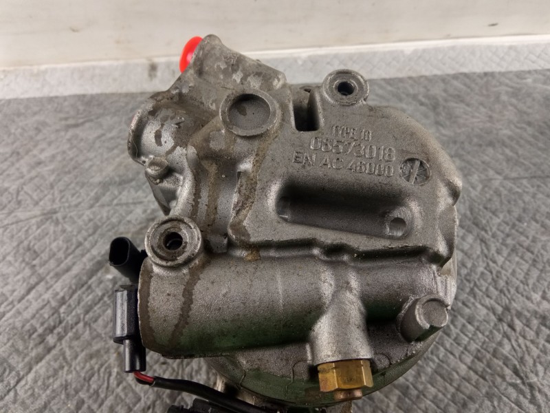 Recambio de compresor aire acondicionado para opel astra referencia OEM IAM 401351739  
