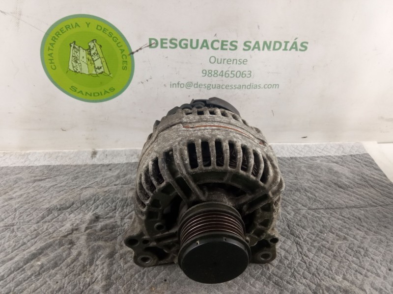 Recambio de alternador 140a/14v para volkswagen caddy referencia OEM IAM 0124525091-06F903023F  