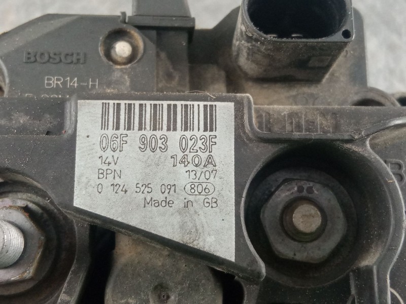 Recambio de alternador 140a/14v para volkswagen caddy referencia OEM IAM 0124525091-06F903023F  