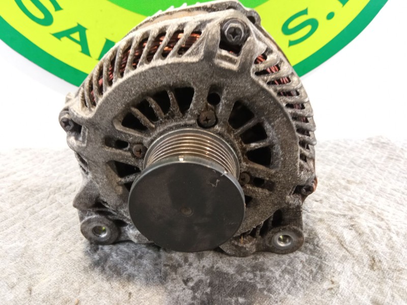 Recambio de alternador 14v/210a para renault laguna referencia OEM IAM 8200654785  