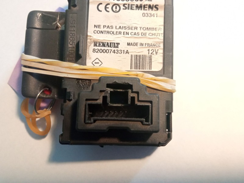 Recambio de llave tarjeta encendido para renault megane referencia OEM IAM 820074331a s118539001e 