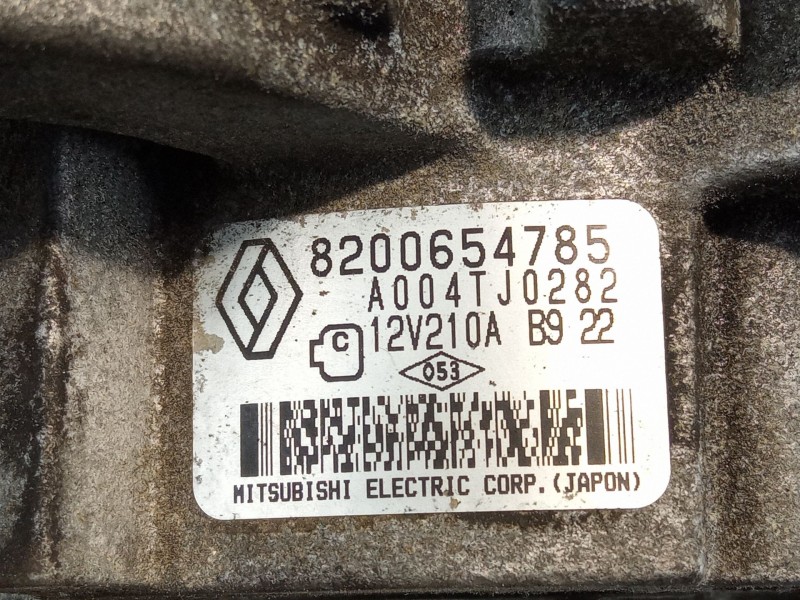 Recambio de alternador 14v/210a para renault laguna referencia OEM IAM 8200654785  