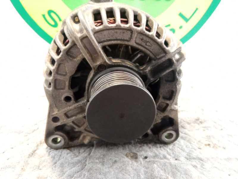 Recambio de alternador para renault laguna referencia OEM IAM 01245250768200251006  