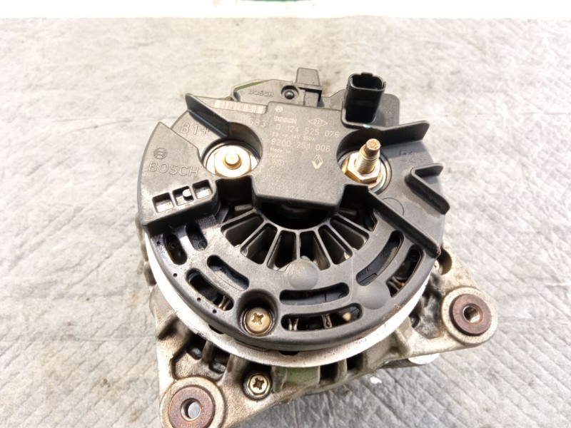 Recambio de alternador para renault laguna referencia OEM IAM 01245250768200251006  