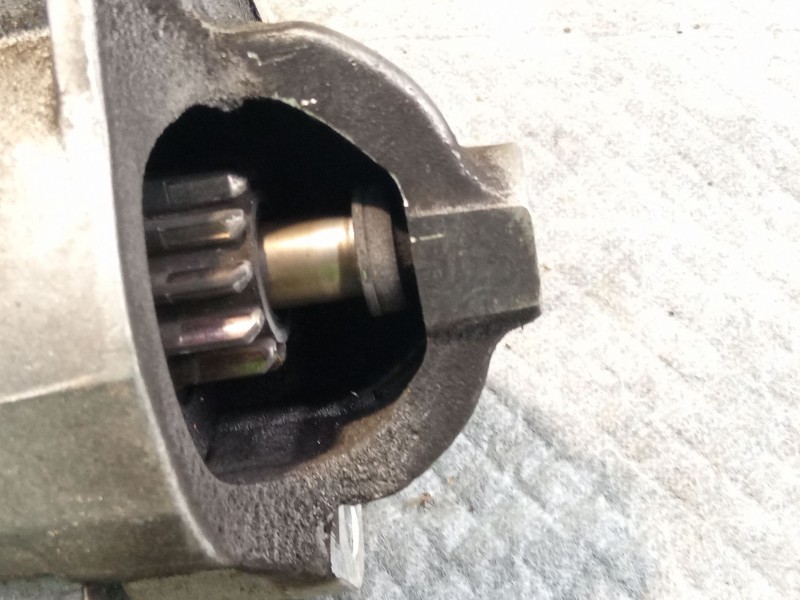 Recambio de motor arranque para renault laguna referencia OEM IAM 8200583014  