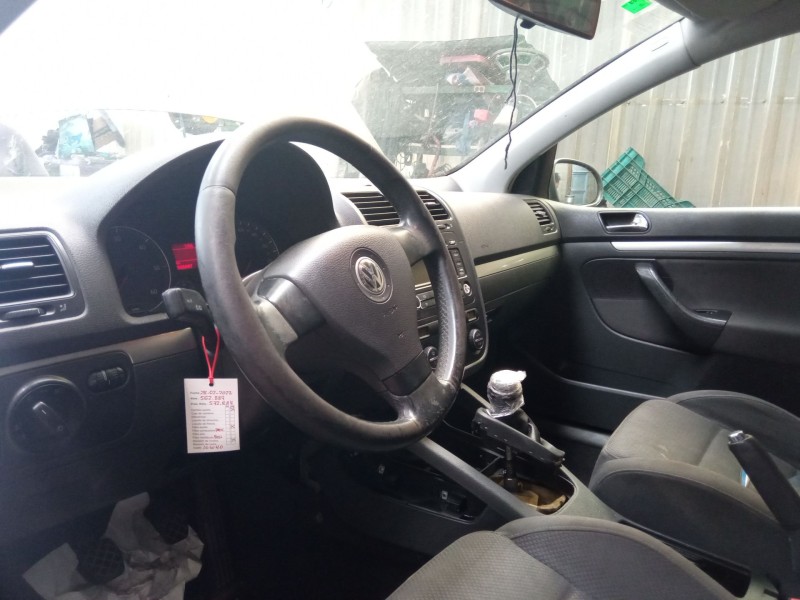 volkswagen golf del año 2005