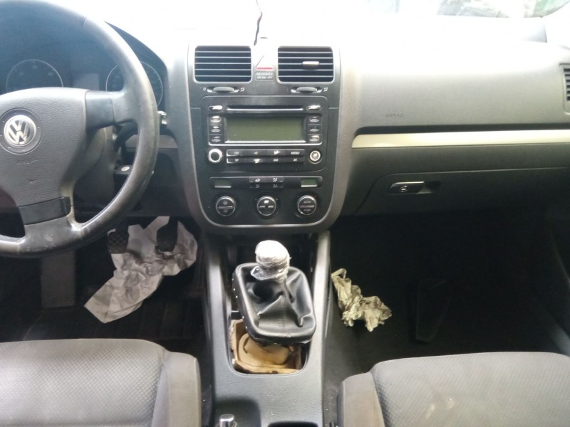 volkswagen golf del año 2005