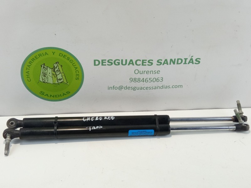 Recambio de amortiguadores maletero / porton para jeep cherokee referencia OEM IAM   