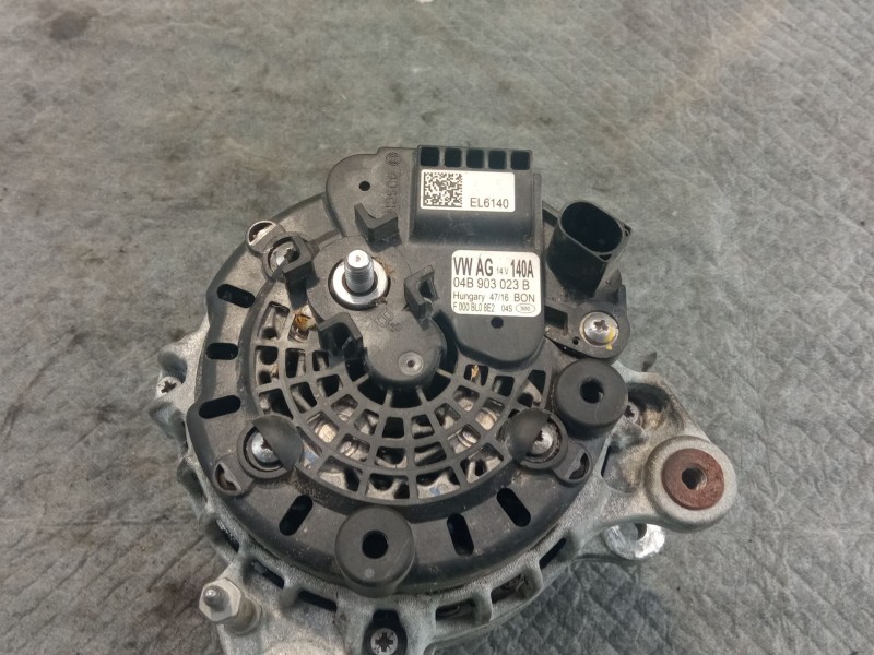 Recambio de alternador 140a/14v para seat ibiza referencia OEM IAM 04B903023B  