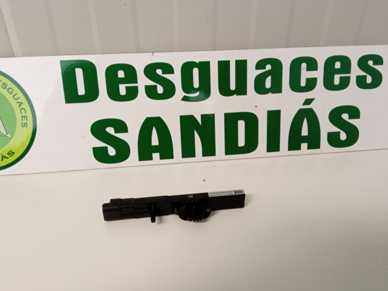 Recambio de antena para citroën ds4 referencia OEM IAM XD0287039R2E1136485A  