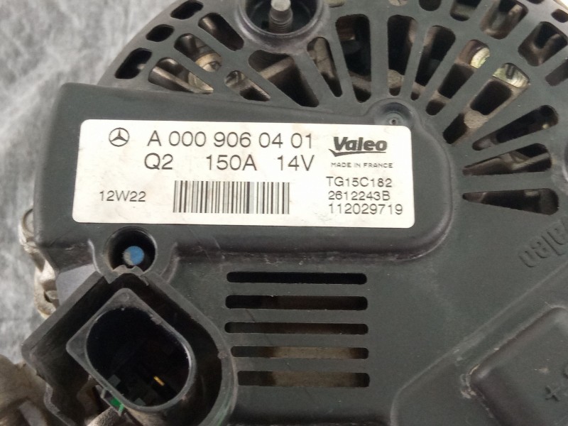 Recambio de alternador 14v, 150a para mercedes benz c220 referencia OEM IAM A0009060401 TG15C182 VALEO 2612243B