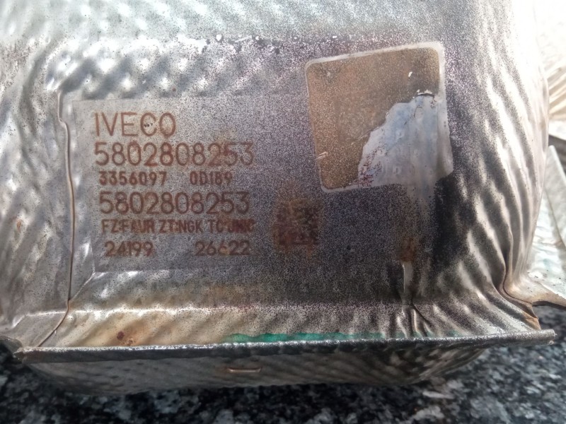 Recambio de catalizador para iveco 35 s18 referencia OEM IAM 5802808253  