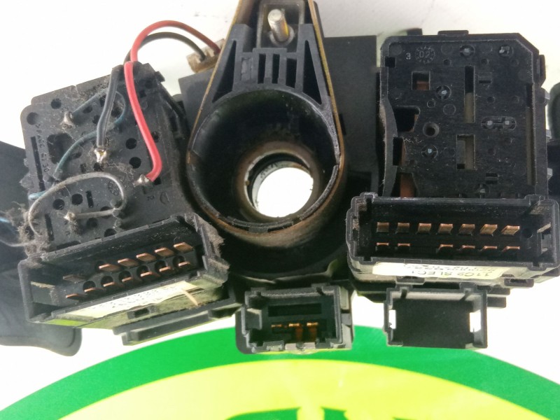 Recambio de mando multifuncion para renault kangoo referencia OEM IAM 8200090337 34484701AJ 