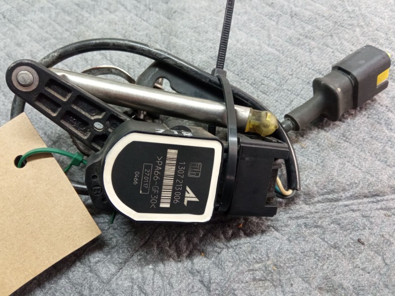 Recambio de sensor iluminacion xenon para citroën ds4 referencia OEM IAM 1307213006  