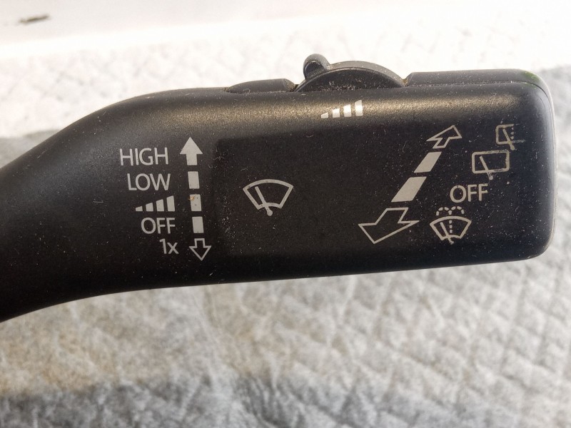 Recambio de mando multifuncion para seat altea referencia OEM IAM   