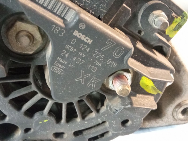 Recambio de alternador para opel corsa referencia OEM IAM 0124225018  0124225018
