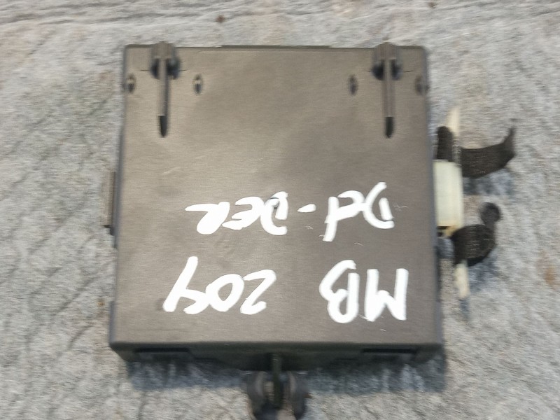 Recambio de modulo confort delantero derecho para mercedes-benz c220 referencia OEM IAM A2048207285  