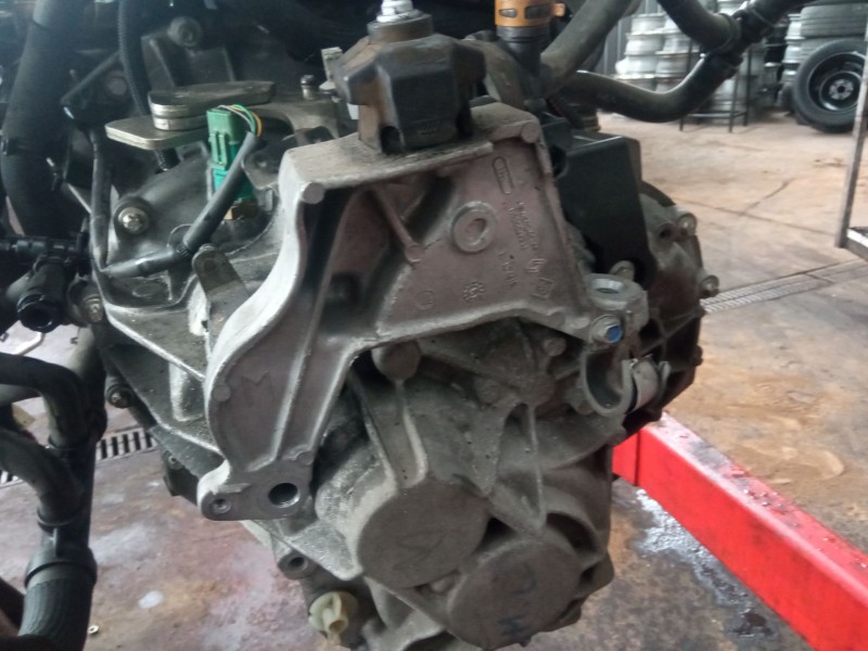 Recambio de caja cambios para renault laguna referencia OEM IAM PK40078201000372  