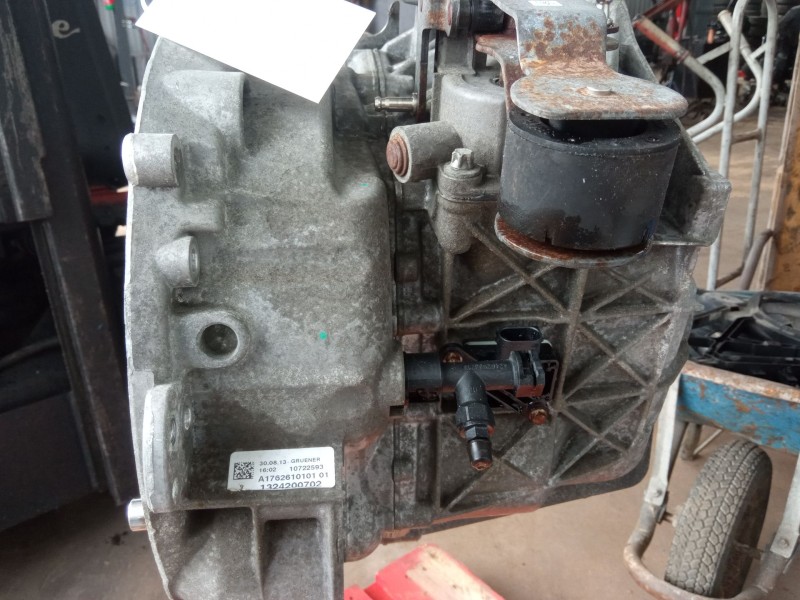 Recambio de caja cambios para mercedes-benz a 200 cdi referencia OEM IAM A176261010101  