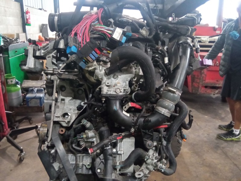 Recambio de motor completo para renault trafic referencia OEM IAM M9RV7  