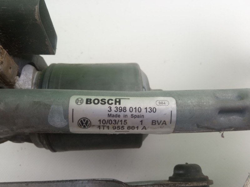 Recambio de motor limpiaparabrisas delantero para volkswagen caddy referencia OEM IAM 3398010130  