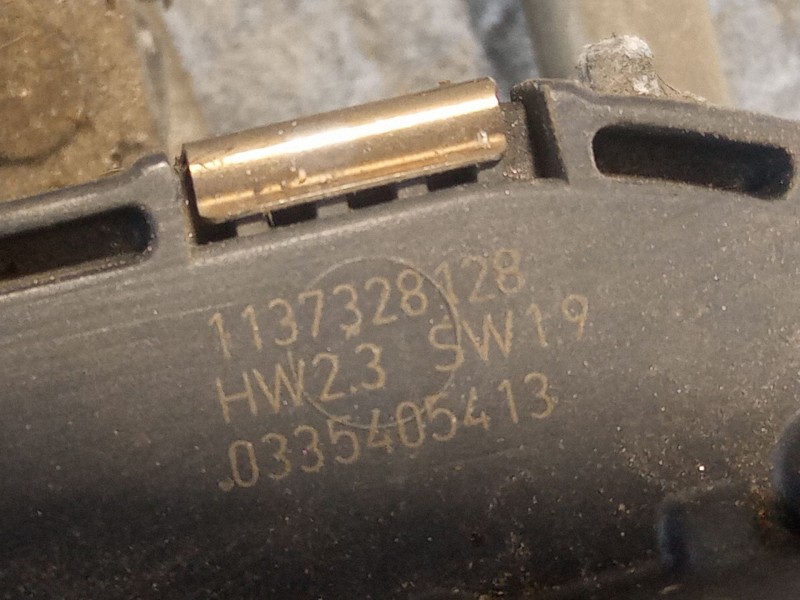 Recambio de motor limpiaparabrisas delantero para volkswagen golf referencia OEM IAM 1137328128  