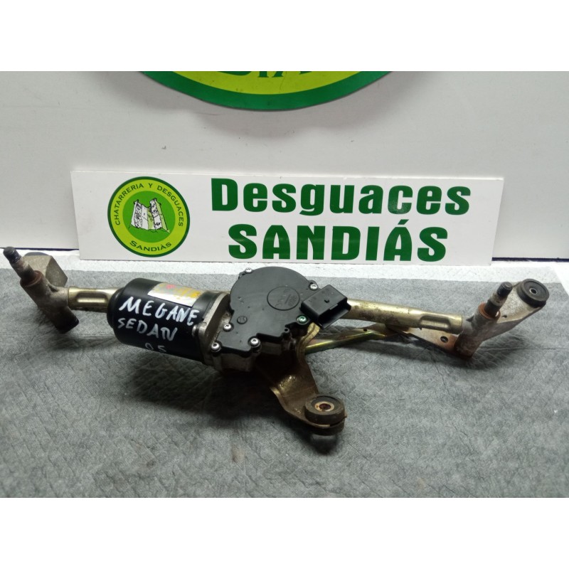 Recambio de motor limpiaparabrisas delantero para renault megane sedan referencia OEM IAM 64300014  