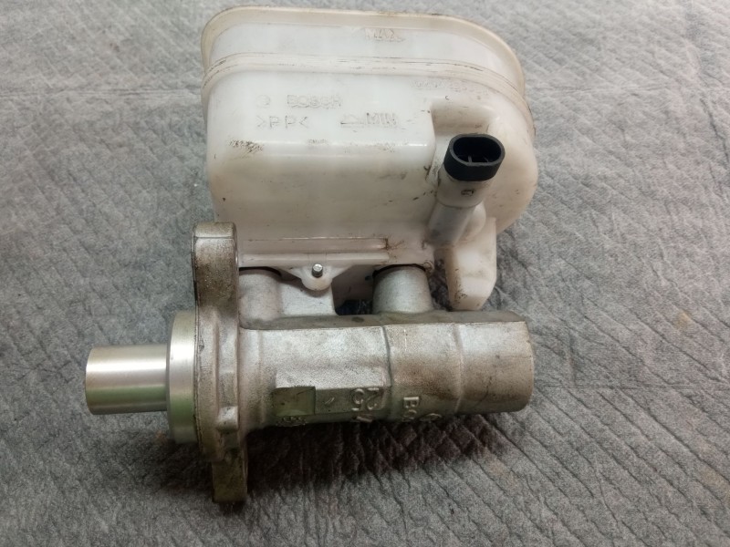 Recambio de bomba freno para iveco 35 s18 referencia OEM IAM 0204Y24459  