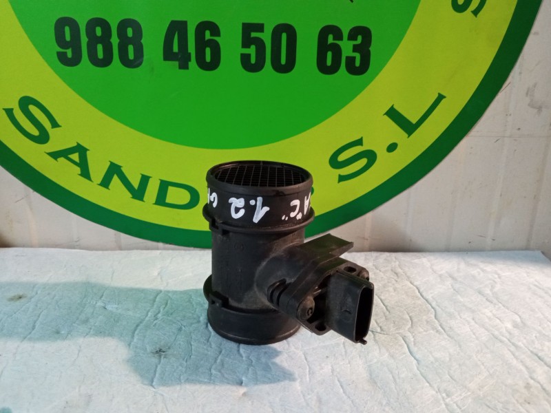 Recambio de caudalimetro para opel corsa referencia OEM IAM 0280218031  