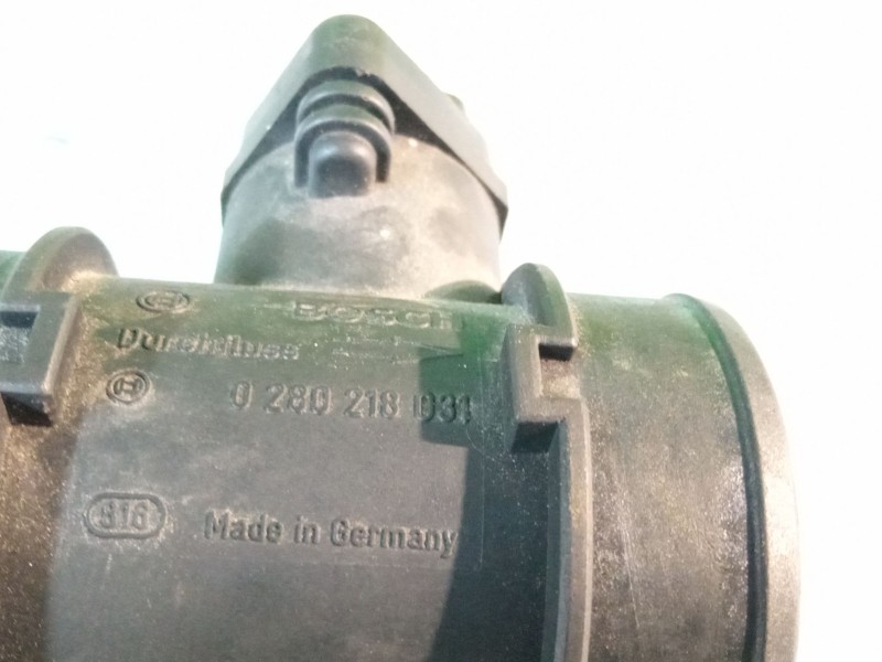 Recambio de caudalimetro para opel corsa referencia OEM IAM 0280218031  