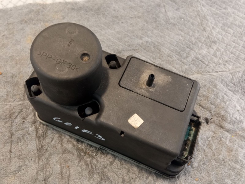 Recambio de compresor de cierre centralizado para volkswagen golf referencia OEM IAM 1H0962257  