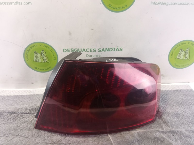 Recambio de piloto trasero derecho para peugeot 407 referencia OEM IAM   