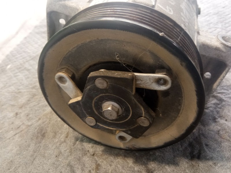 Recambio de compresor aire acondicionado para seat ibiza referencia OEM IAM 5Q0816803B12066210148D  