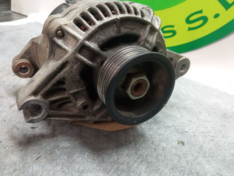 Recambio de alternador para peugeot partner referencia OEM IAM 9612259680  