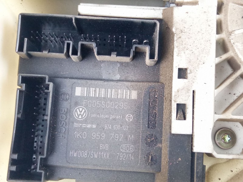 Recambio de elevalunas delantero derecho para seat altea referencia OEM IAM F005S00295 1k0 959 792 M 