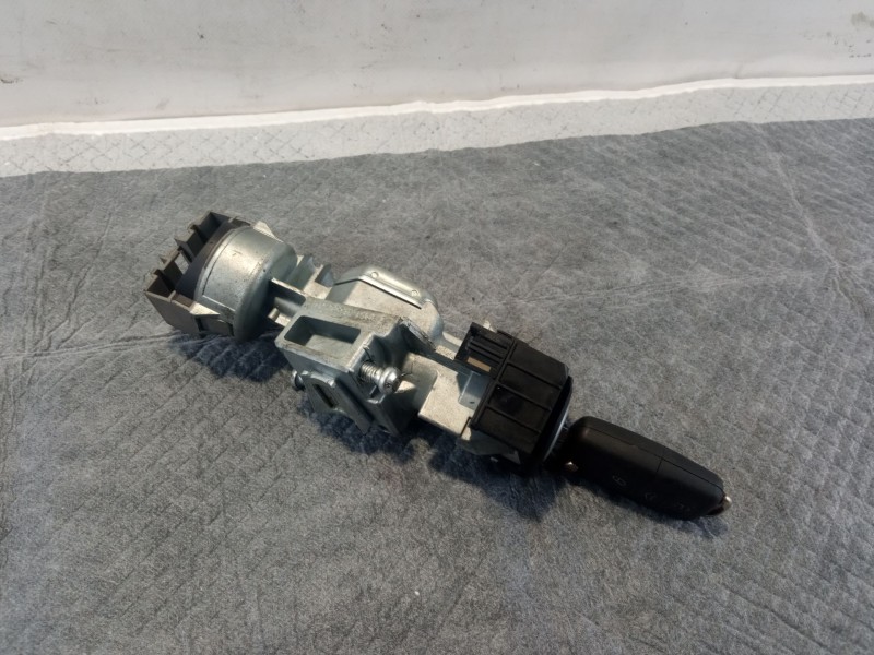 Recambio de antirrobo para ford focus referencia OEM IAM 3M51-3F880-AC  