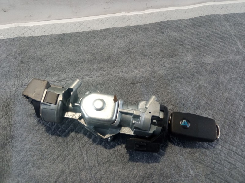 Recambio de antirrobo para ford focus referencia OEM IAM 3M51-3F880-AC  