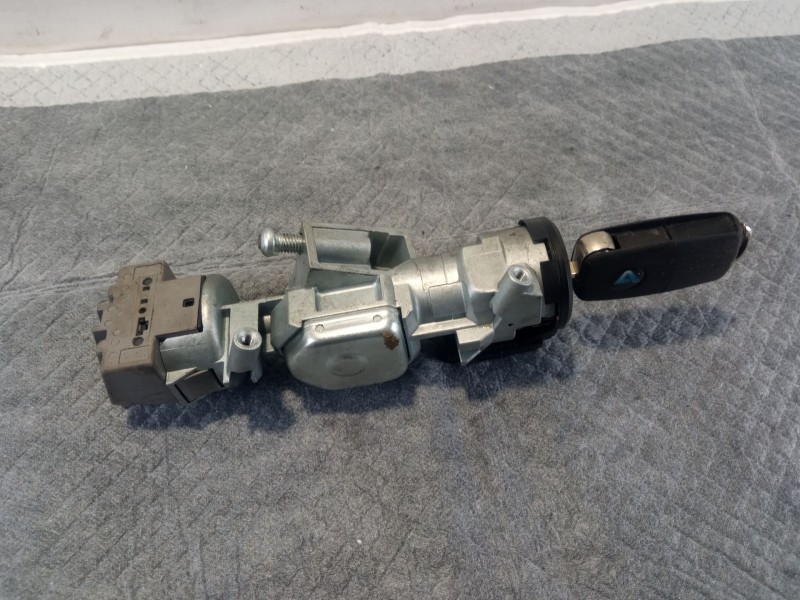 Recambio de antirrobo para ford focus referencia OEM IAM 3M51-3F880-AC  