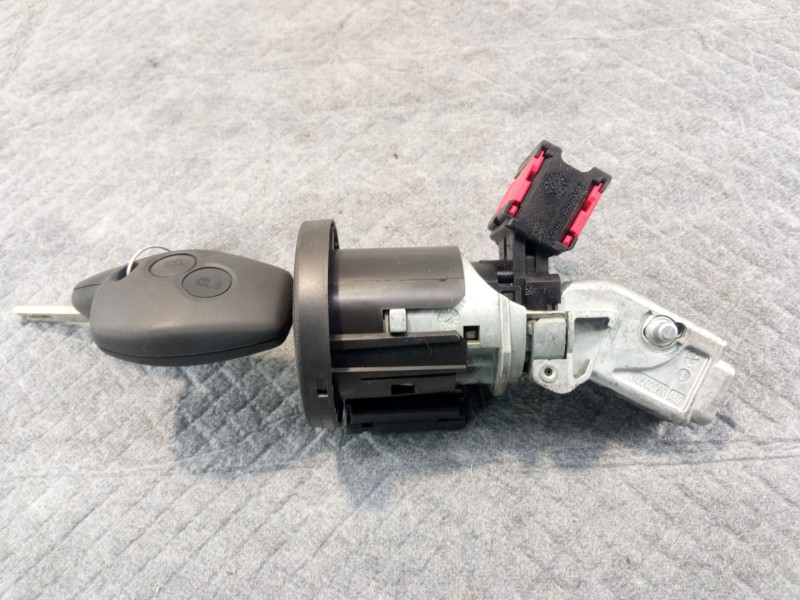 Recambio de antirrobo para renault clio referencia OEM IAM 8200214173  