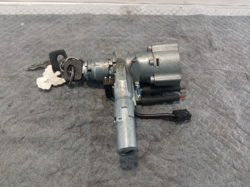 Recambio de antirrobo/llave contacto para mercedes-benz 200 200d referencia OEM IAM   