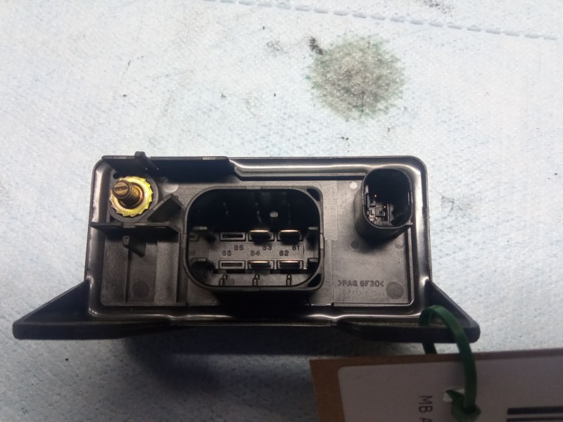 Recambio de caja precalentamiento para mercedes-benz a 170 cdi referencia OEM IAM 0255452832  