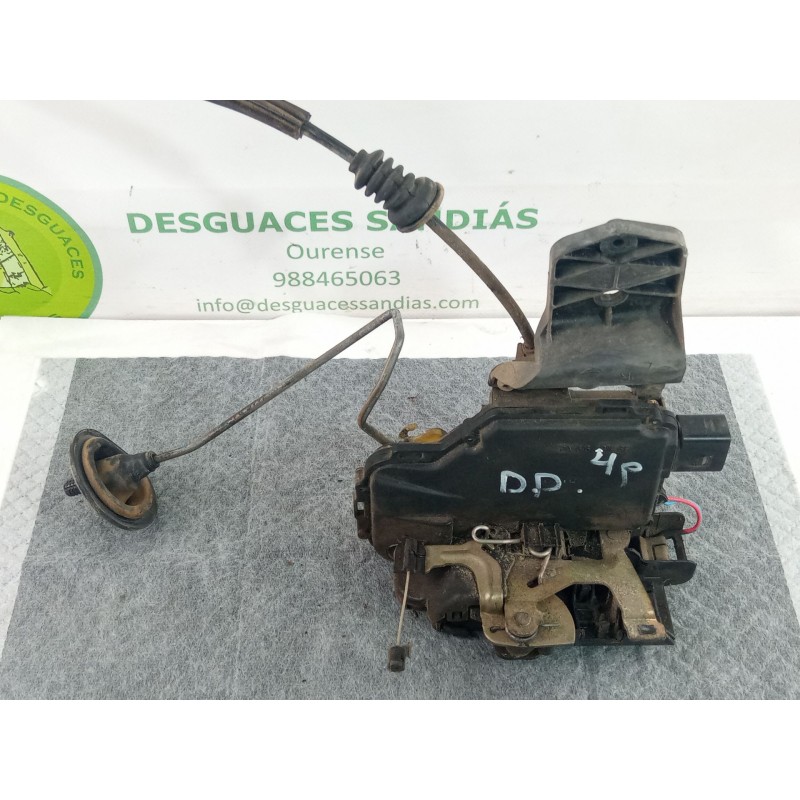 Recambio de cerradura puerta delantera derecha para volkswagen golf referencia OEM IAM   