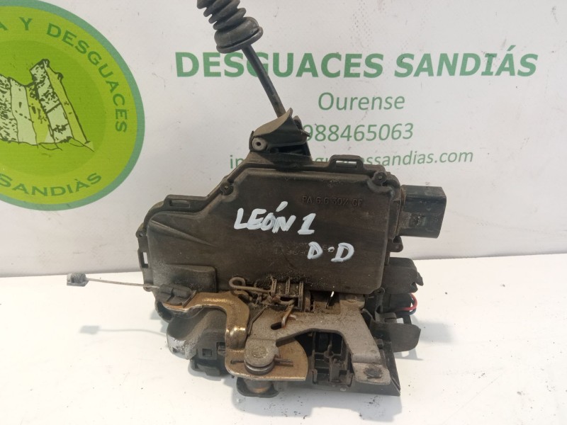 Recambio de cerradura puerta delantera derecha para seat toledo referencia OEM IAM   